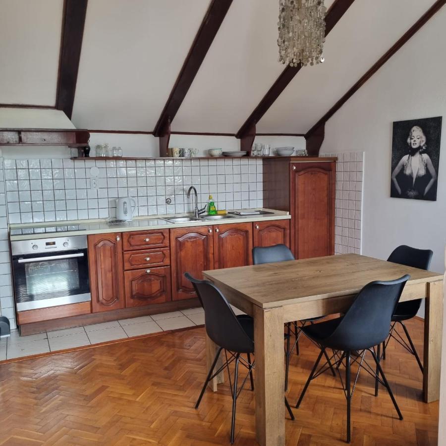 Apartmani Katarina Biograd Na Moru Luaran gambar